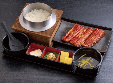 B724 うなぎ蒲焼膳（竹）